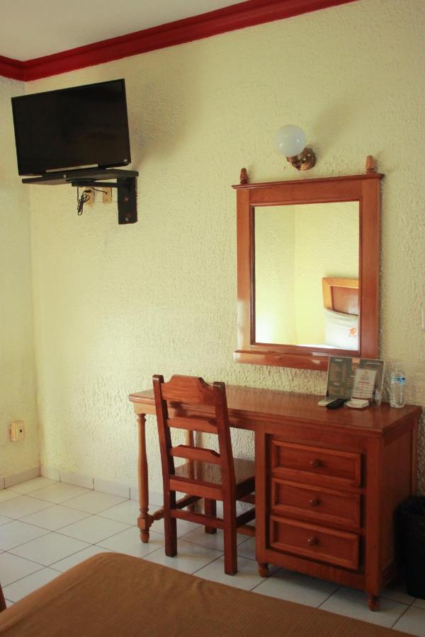 Hotel Pacific Tecomán Extérieur photo